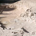 De la boue bouillonnante aux « Artists Paintpots ».