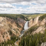 Les « Lower Falls » vues depuis un autre point d'observation.